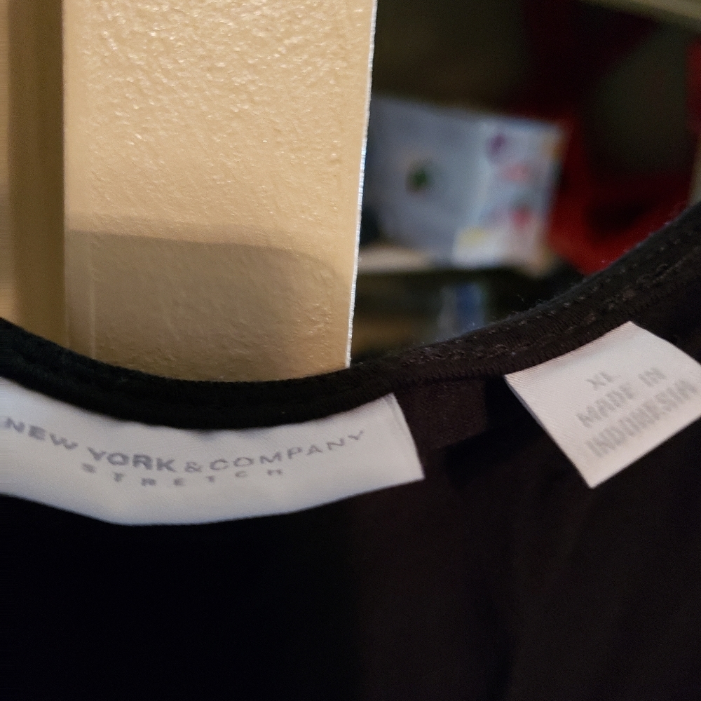 Blouse - Picture 2 of 2